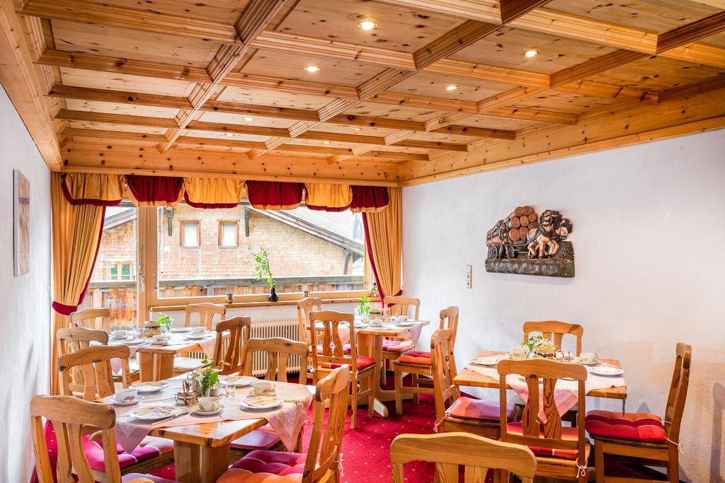 Hotel Garni Ernst Falch St. Anton am Arlberg Eksteriør bilde